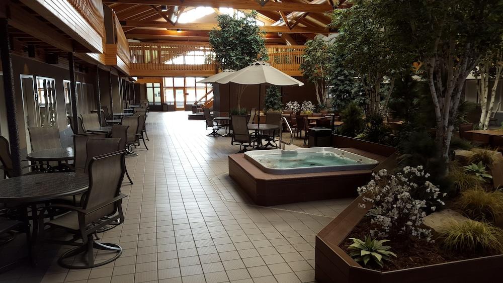 C'Mon Inn & Suites Fargo Exterior foto