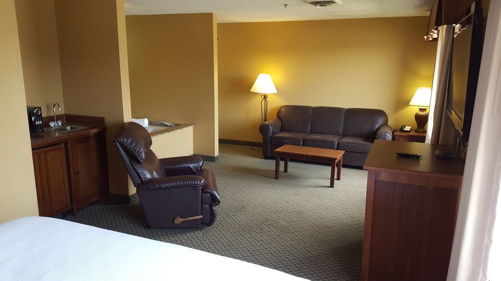 C'Mon Inn & Suites Fargo Exterior foto